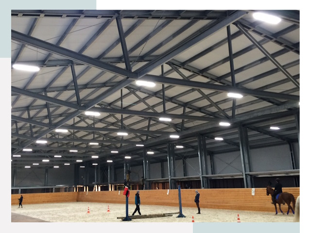Строительство конных манежей от 608 руб в Конаково